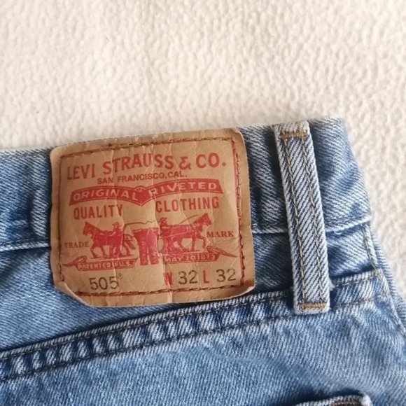 Levi's 505 Medium Wash High Waisted Distressed Denim Shorts - Picture 12 of 13